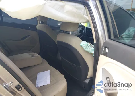 2011 Kia Optima Lx from USA, damaged, VIN KNAGM4A72B5175293